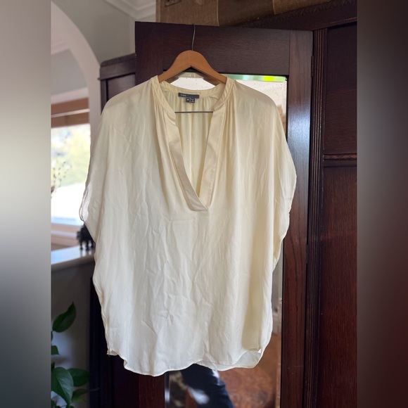 VINCE Silk Shirt. Size medium. Dolman sleeves. - Picture 1 of 6